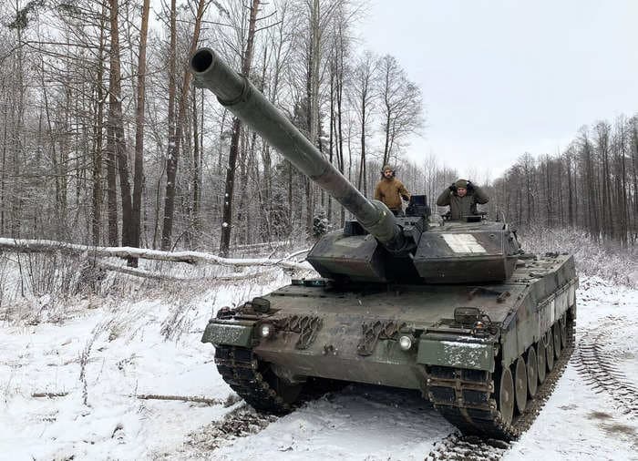 Ukraine will soon receive new hybrid tanks built on powerful Cold-War-era equipment