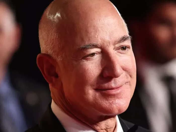 Jeff Bezos weighs in on the chaos gripping his newspaper