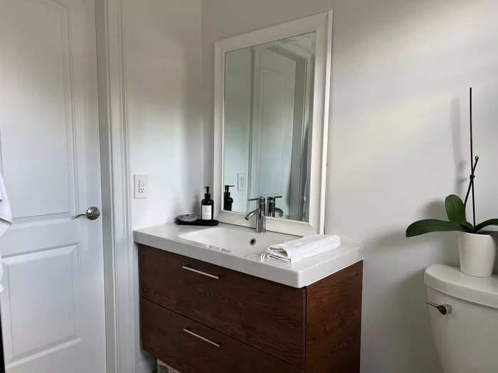 I'm an interior designer. I redid my bathroom for $13,000 — but I still have 4 major regrets. 