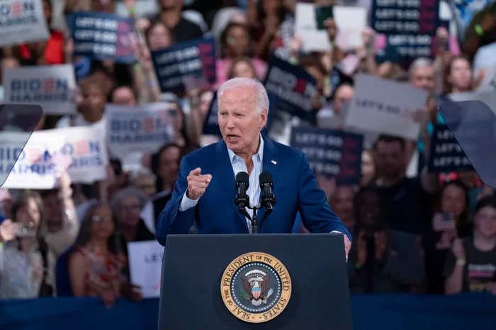 The only way Biden would reverse course is if he's offered a 'dignified' way out: report