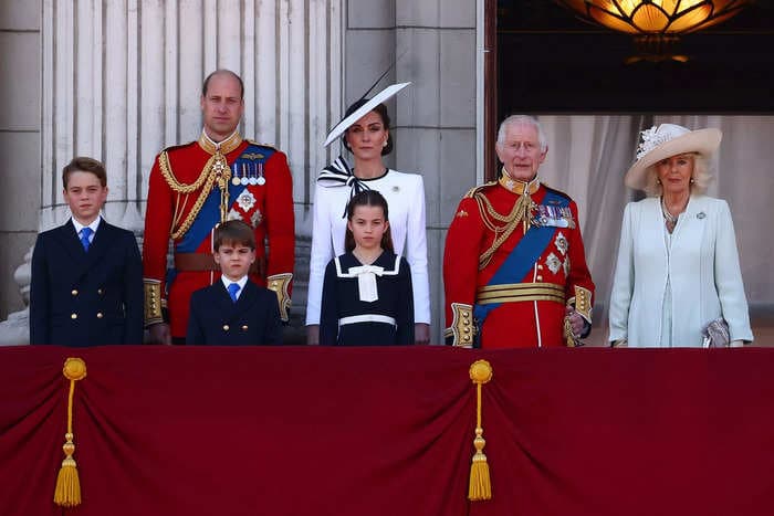 You can now pay $95 to peer out over the UK's most famous royal balcony — but you still can't stand on it