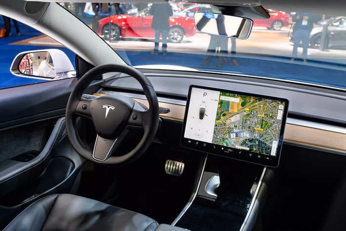 Tesla keeps touting self-driving but one analyst's near-crash shows it's 'not even close' to autonomy