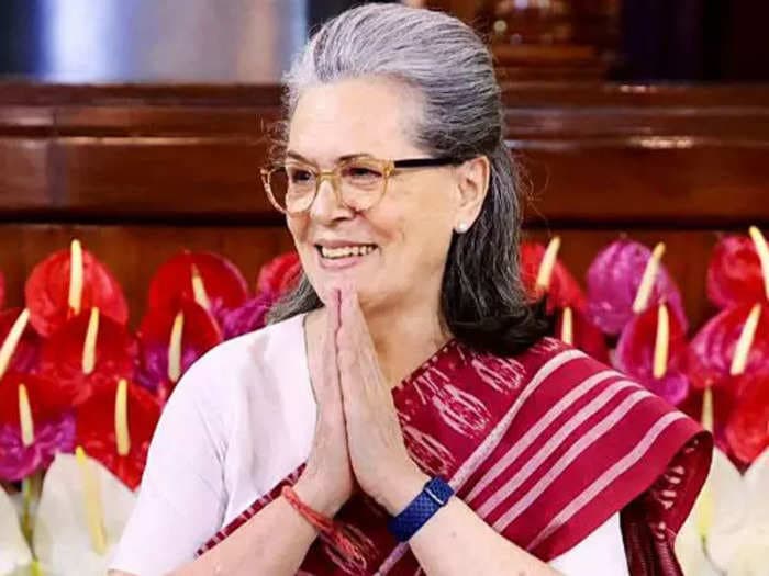 'Mahaul' in our favour, don't be complacent and over-confident: Sonia Gandhi to party on upcoming polls