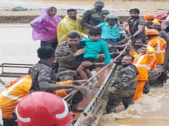 Kerala landslides: Death toll rises to 150; Navy teams arrive in Chooralmala for rescue ops