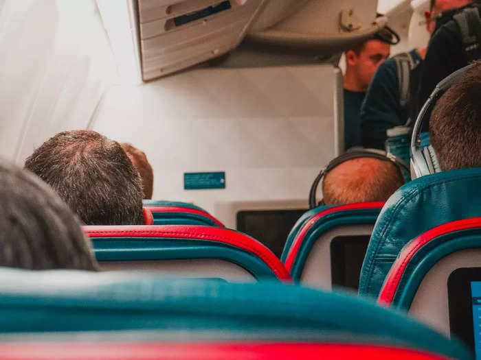 Having a lice-infected passenger on a flight—what’s the worst that could happen?