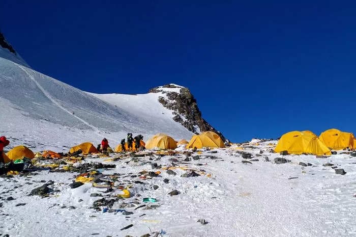 'Heavy lifter' drones could soon solve Mount Everest's trash problem