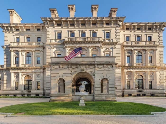 Look inside the Breakers, a 70-room, 138,300-square-foot mansion that belonged to one of America's wealthiest Gilded Age families