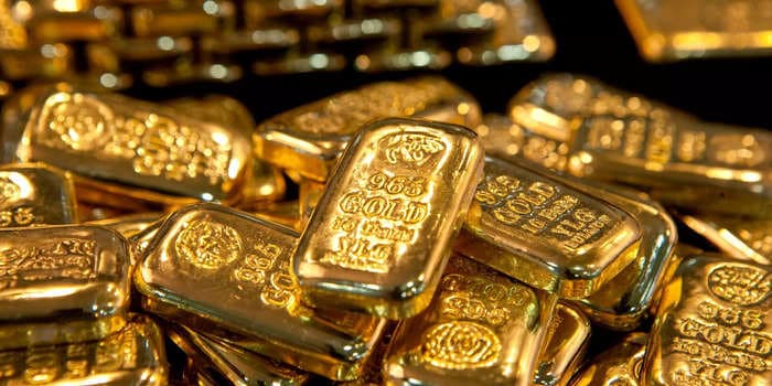 Why gold prices just hit a new record