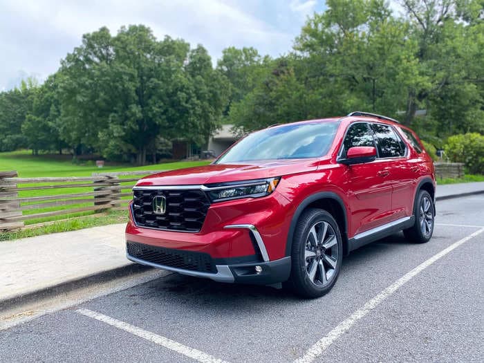 I drove Honda's updated $55,000 Pilot family SUV. It's not fancy but is impossible to dislike.  