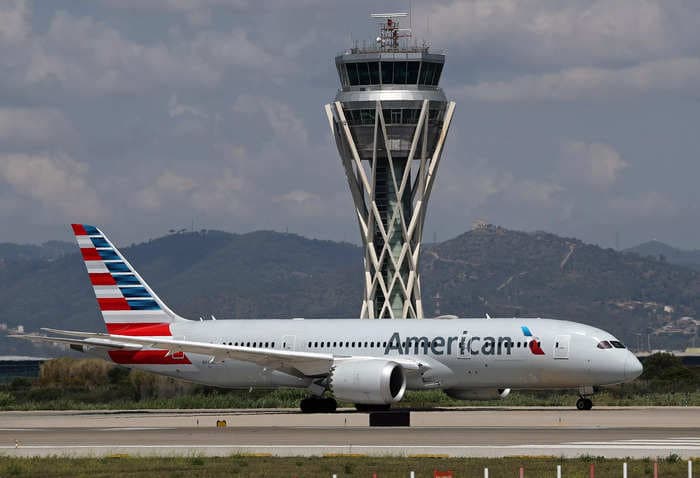 A man was kicked off a flight and arrested after the crew asked him to leave when he wouldn't change a bloody bandage on his head