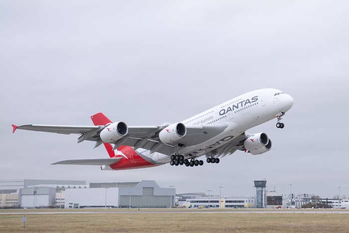 Qantas mistakenly sells first-class flights at a massive discount