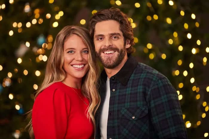 Country star Thomas Rhett says traveling without his wife helps him be a better husband and dad