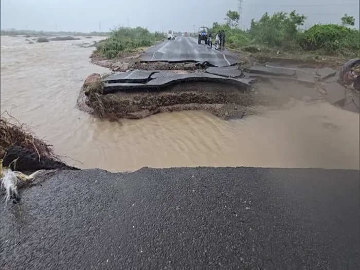 Gujarat floods worsened by rapid urban development and compromised drainage, IIT Gandhinagar study reveals