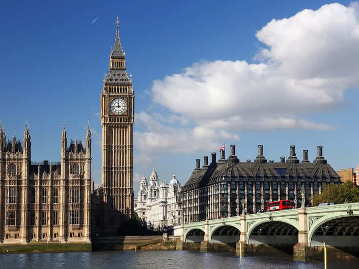 I was born and raised in London. Here are the 9 biggest mistakes I see tourists make.