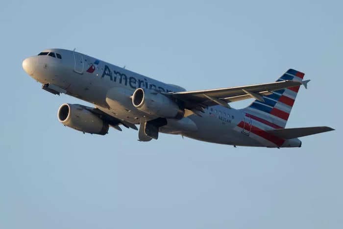 How an American Airlines mechanic nearly smuggled 25 pounds of cocaine worth $250,000 into the US