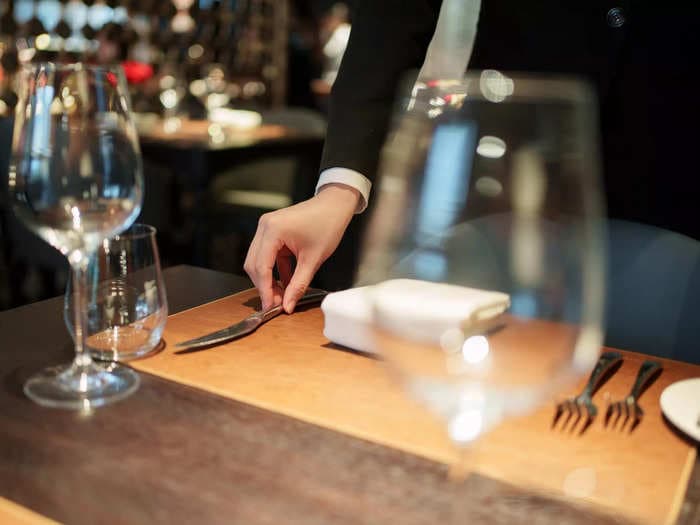 4 mistakes to stop making at high-end restaurants, according to an etiquette expert