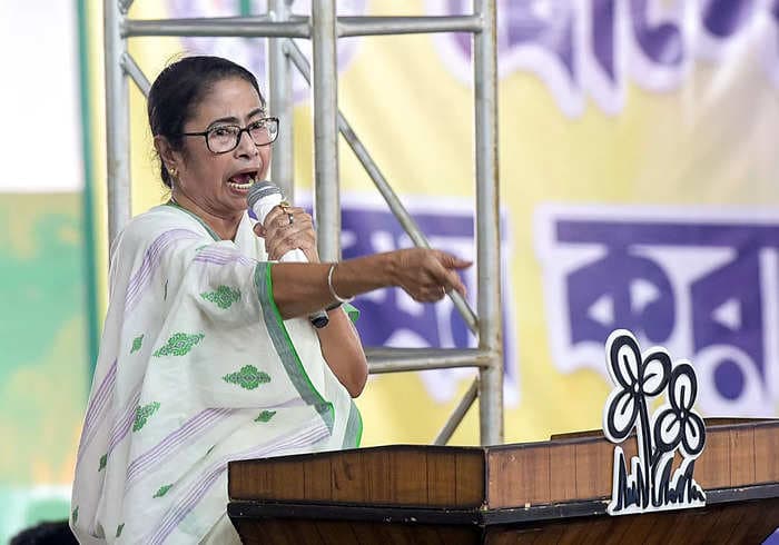 What will happen if Mamata Banerjee actually resigns as the Chief Minister of West Bengal?