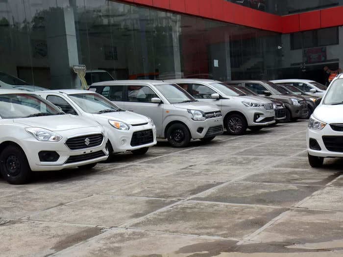 Passenger vehicle wholesales dip 2% in August as OEMs cut dispatches