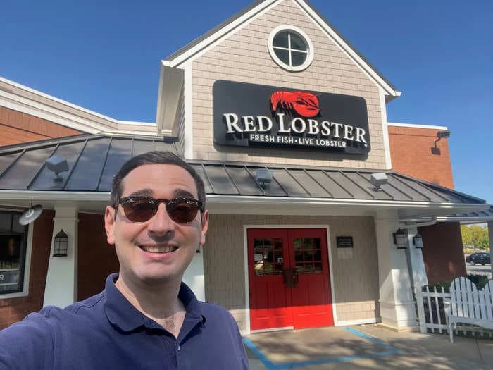 I went to Red Lobster and saw why the chain has struggled &mdash; and what it could change