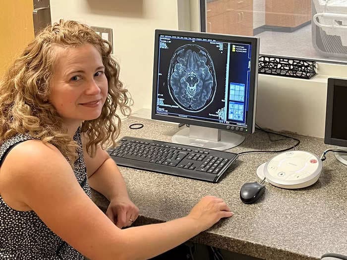 A neuroscientist scanned her brain during pregnancy and postpartum. It changed in 2 major ways. 