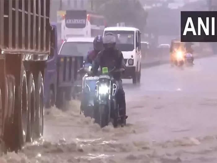 Facing vehicle damage during heavy rains? Here's how motor insurance can come to your rescue