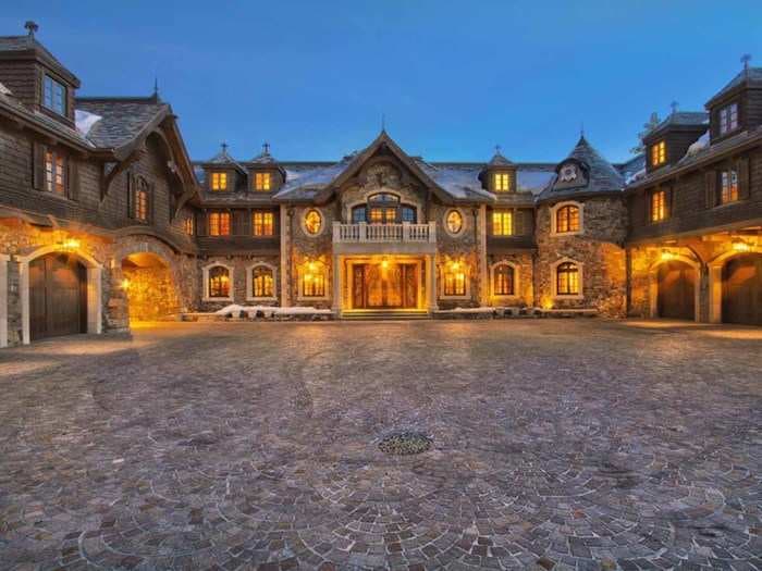 HOUSE OF THE DAY: Tommy Hilfiger Co-Founder Will Personally Finance The Buyer Of His $75 Million Lake Tahoe Estate