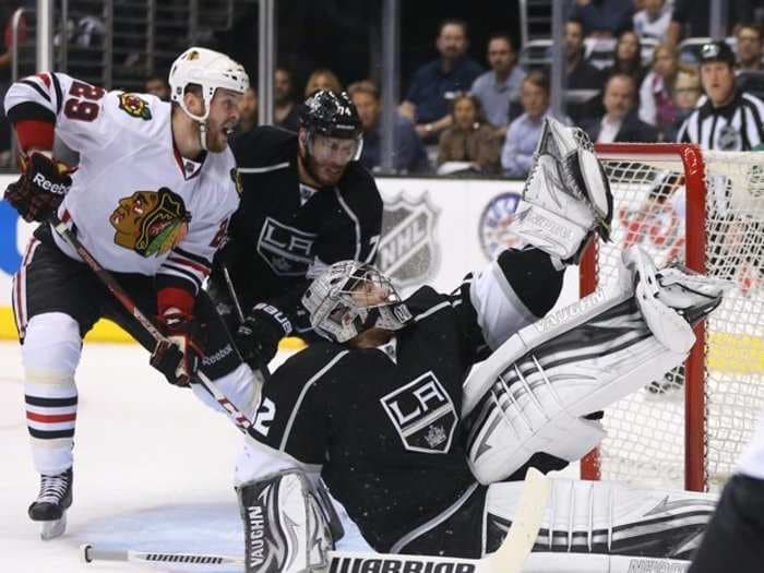King's Goalie Jonathan Quick Made A Ridiculous Glove Save Last Night
