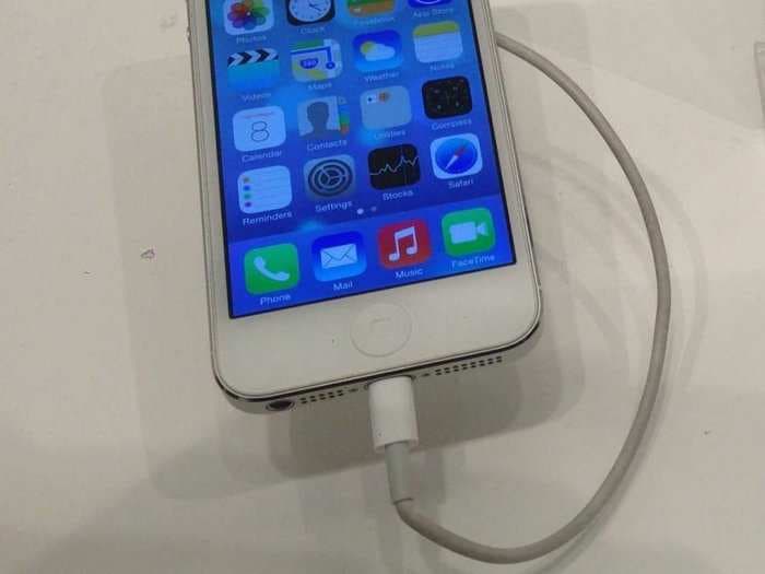 Report: A Woman In China Was Allegedly Electrocuted By Answering Her iPhone While It Was Charging