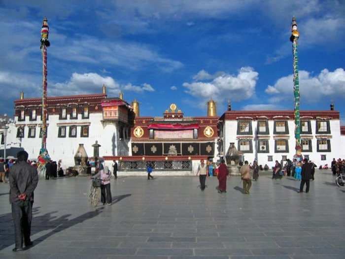 China Is Transforming Tibet's Holiest Area Into A Tourist District