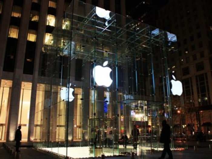 The Fifth Avenue Apple Store Is Under Water