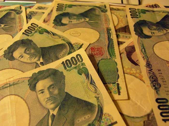 The Short Yen Trade Is The Hottest Trade In The World - But There's One Big Risk To It