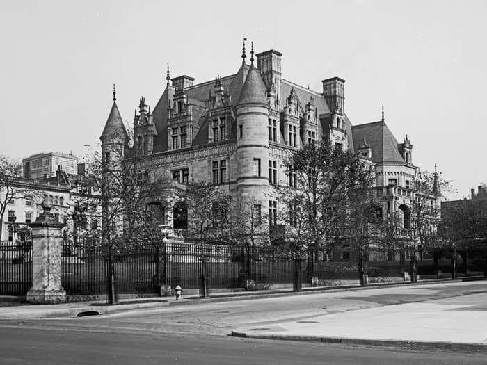 50 New York City Buildings That No Longer Exist