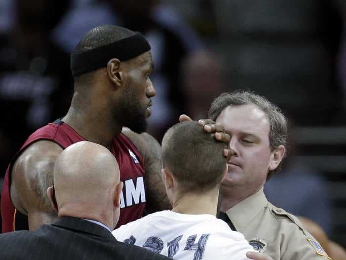 LeBron James Calls The Crazed Fan Who Rushed The Court To Shake His Hand 'Brave'