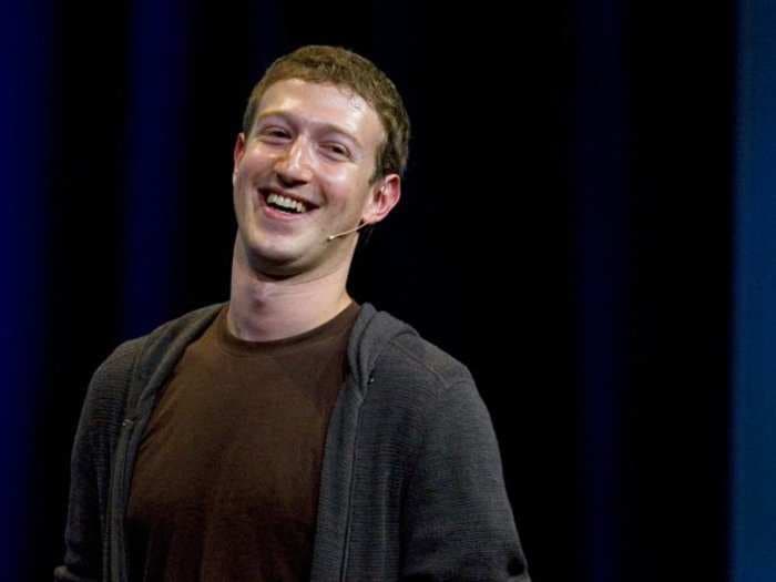 Zuckerberg Is A Better CEO Than Tim Cook, According To Employees