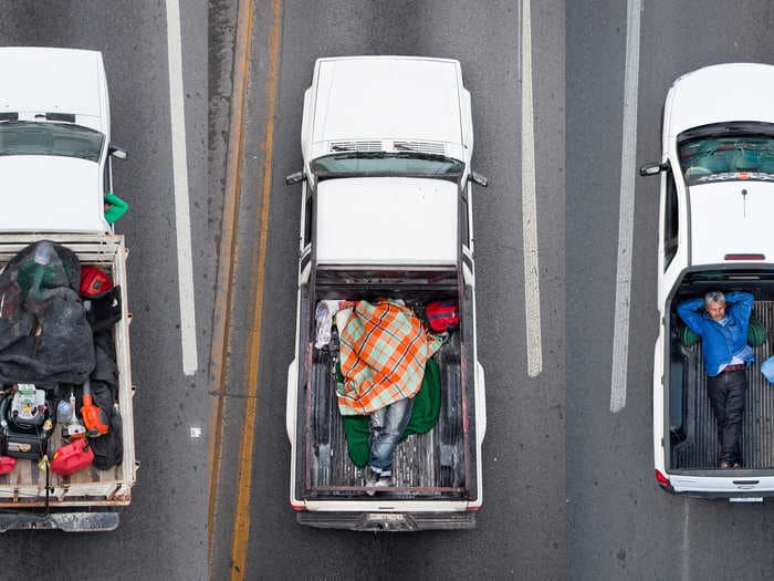 Stunning Aerial Pictures Of Mexicans Carpooling To Work