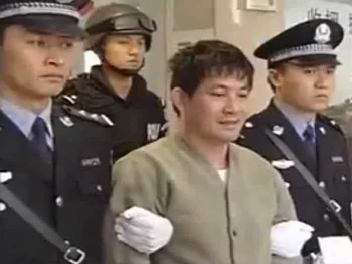 China Executes Drug Kingpin After Broadcasting Last Moments On TV 