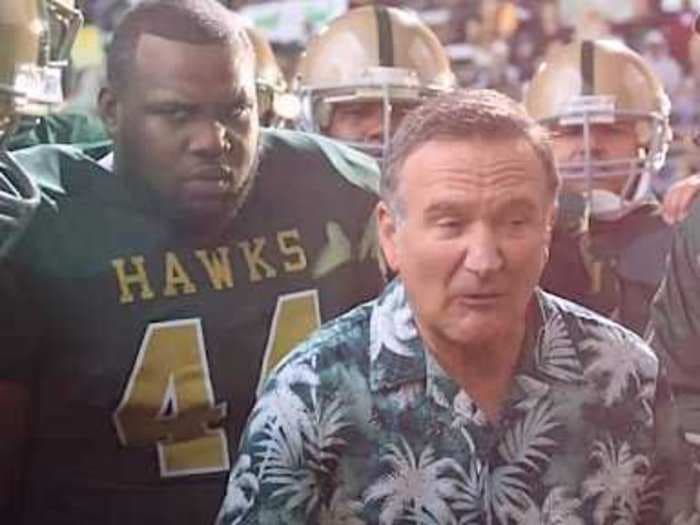 Robin Williams Replaces Joe Pesci In Snickers' New Ad [THE BRIEF]