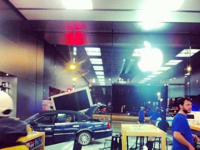 Car Smashes Through A Downtown Chicago Apple Store