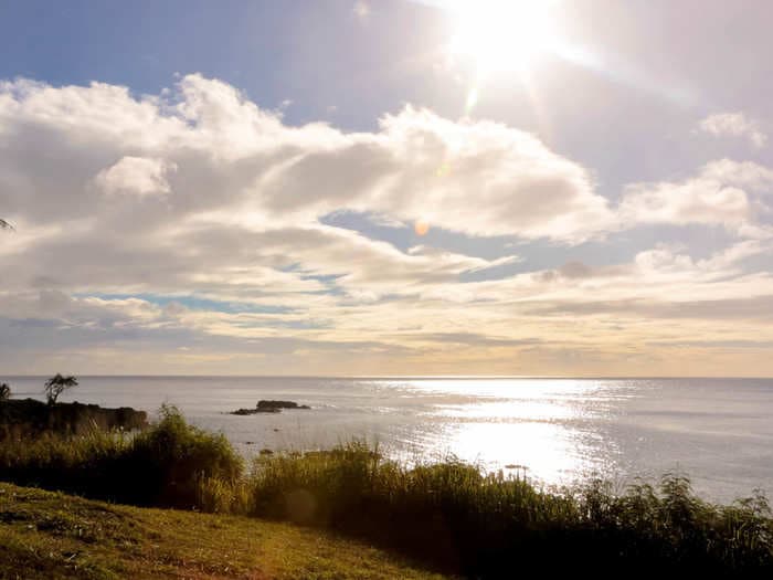 THE OTHER SIDE OF PARADISE: Inside Hawaii's Giant Homeless Community [PHOTOS]