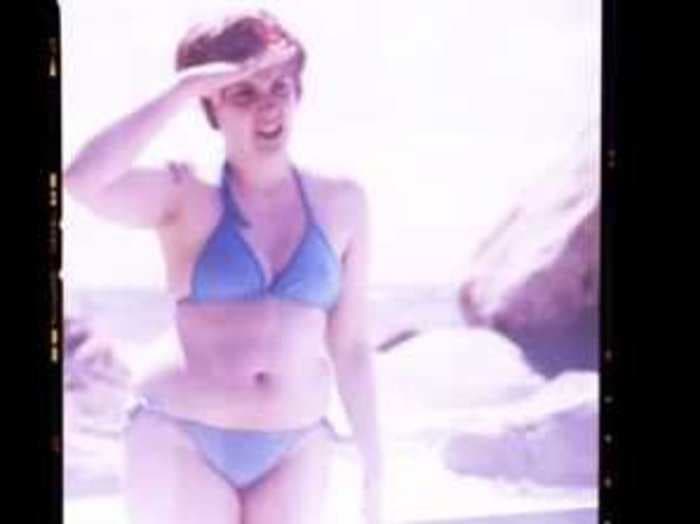 'Girls' Goes To The Beach In New Teaser Trailer Filled With Instagram Photos