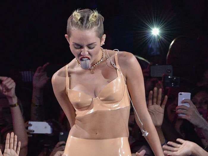 Miley Cyrus' Had The Craziest Performance Of The VMAs