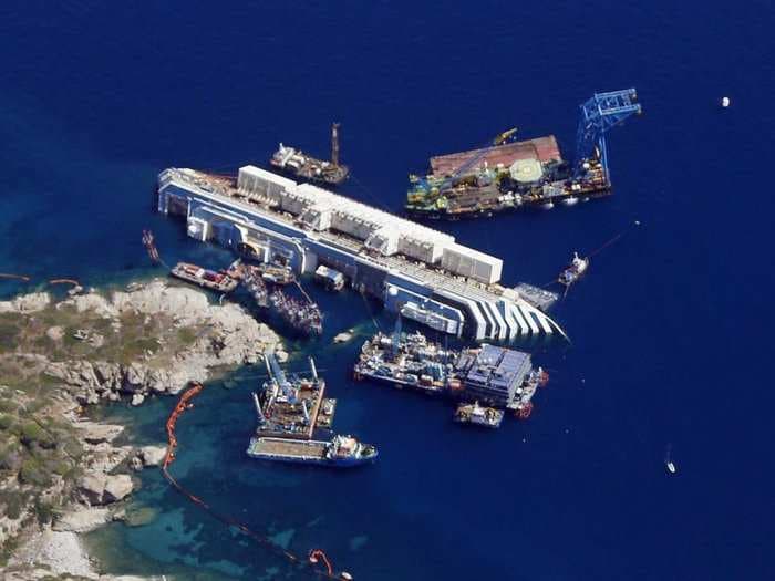 LIVE: The Shipwrecked Costa Concordia Is Being Salvaged Right Now