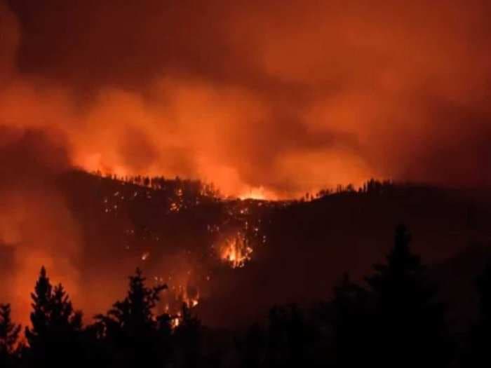 A Stunning Time-Lapse Video Of The Enormous Yosemite Wildfire