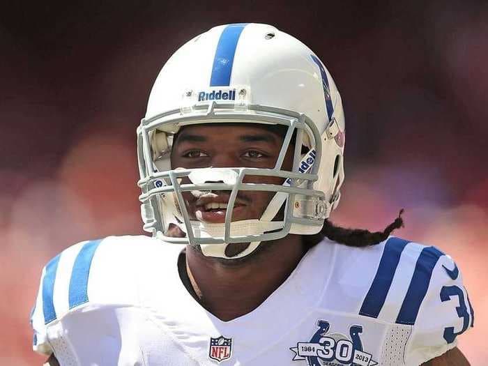 Trent Richardson Scores On His First Carry With The Colts