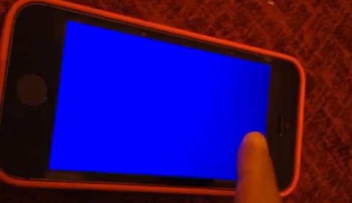 The iPhone 5S Has A 'Blue Screen Of Death' Just Like A Windows PC