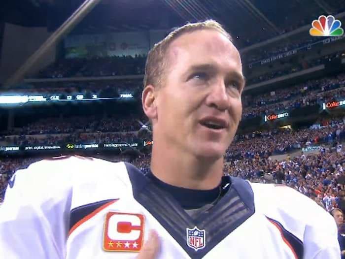 Colts Fans Give Peyton Manning A Standing Ovation In His Return To Indianapolis