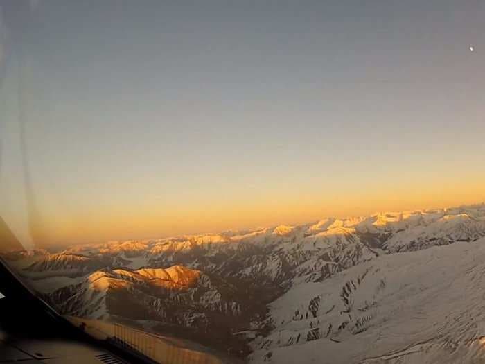 Gorgeous Views Of New Zealand Shot From A Plane Will Make You Want To Be A Pilot [VIDEO]