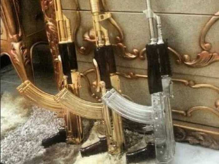 Son Of Alleged Drug Kingpin Has Amazing Twitter Feed Full Of Guns And Cash