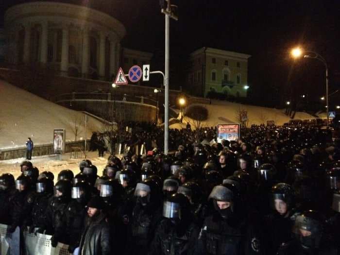 Ukranian Riot Police Are Clashing With Protesters In Kiev's Independence Square