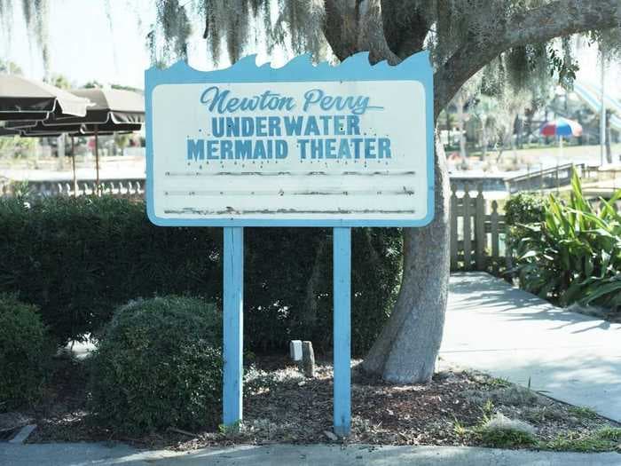 Inside Florida's Beautiful And Strange Mermaid Theme Park [PHOTOS]